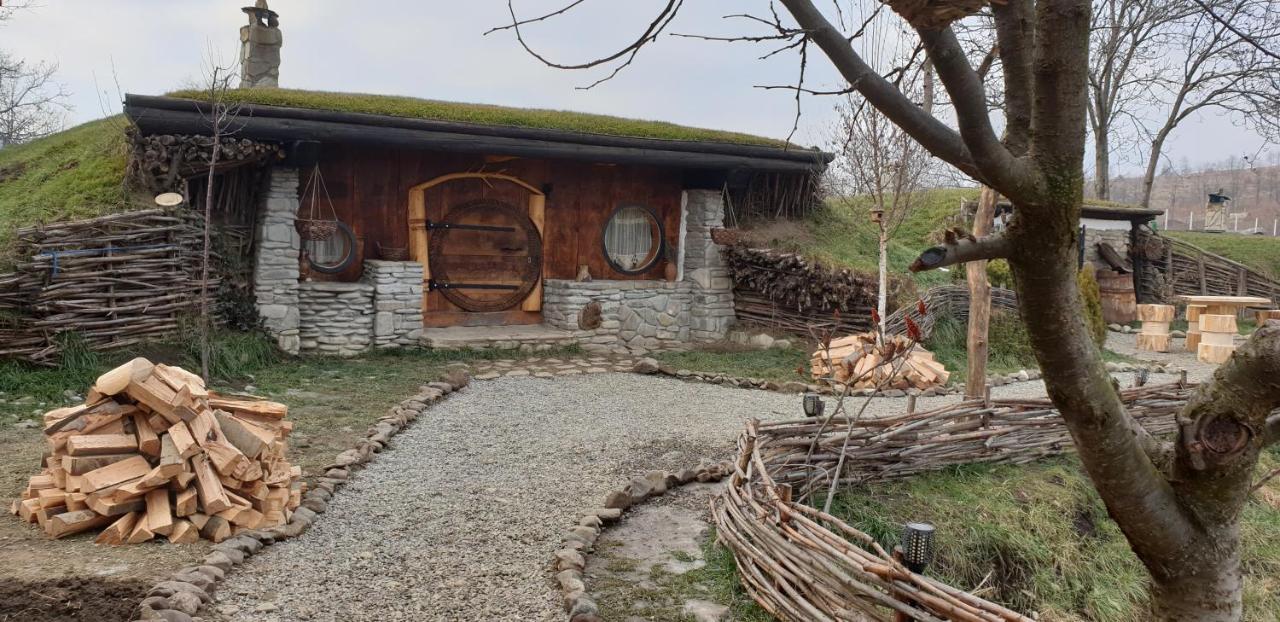 Hotel Valea Celor Doisprezece Piriu Dobreni Esterno foto